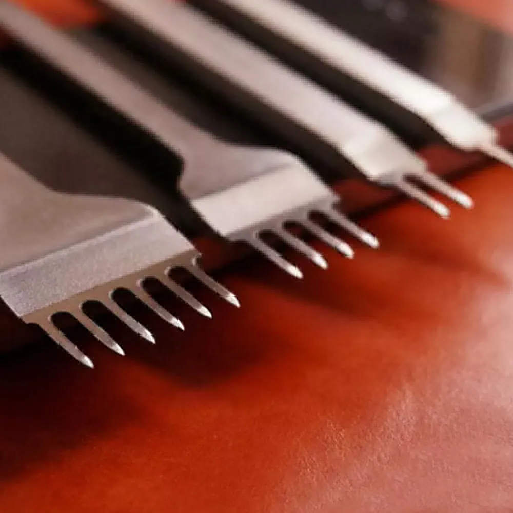 Набір пробійників 4шт ромбовидних рядкових для шкіри 1+2+4+6, крок 4мм